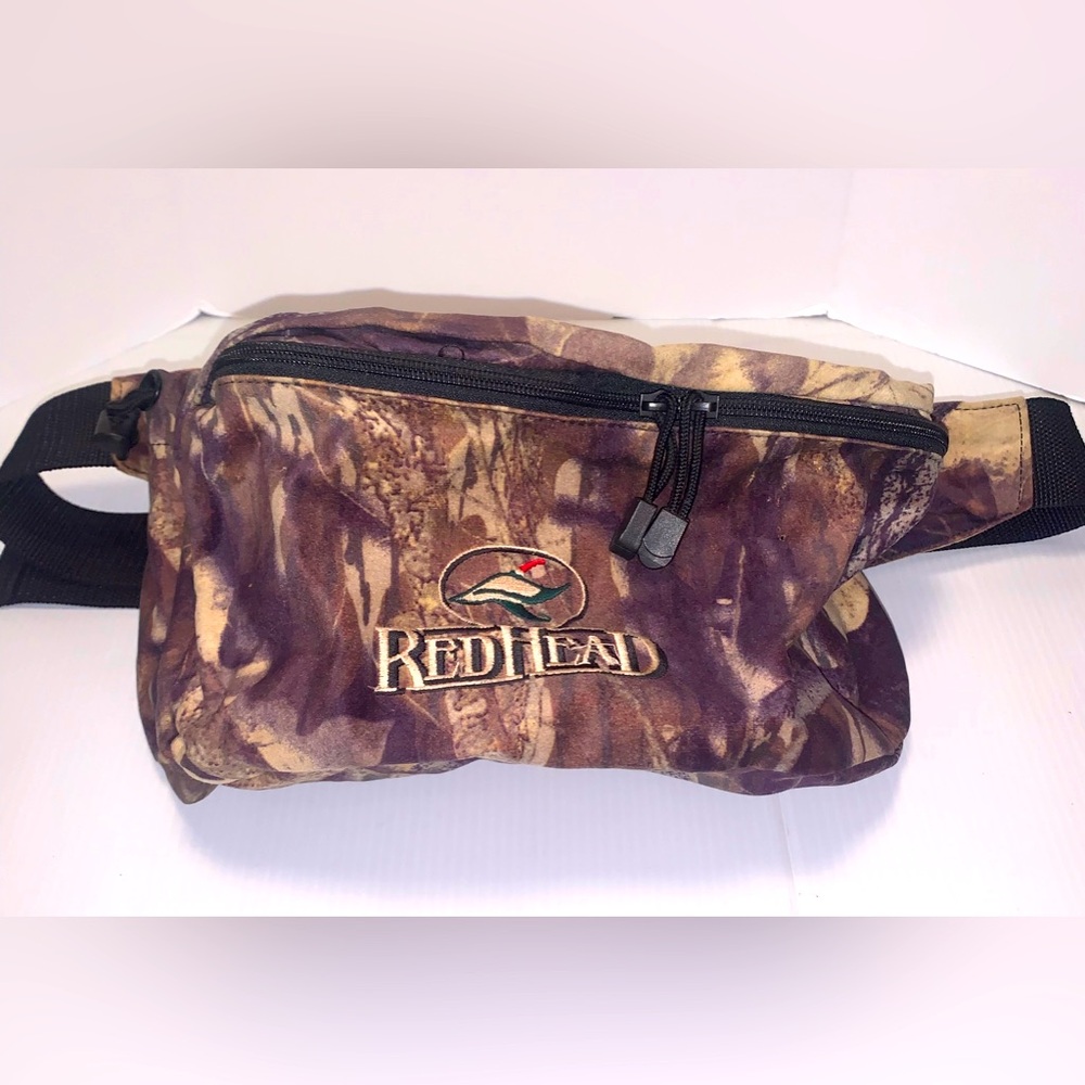 RedHead Camo: Waist Pack Multi Compartment Zipper Bag: Hunt, Fish, Hike, Camp.